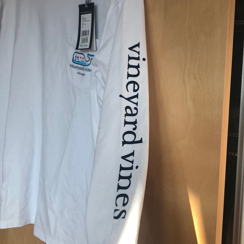 Vineyard vines long sleeve - Picture 2 of 3